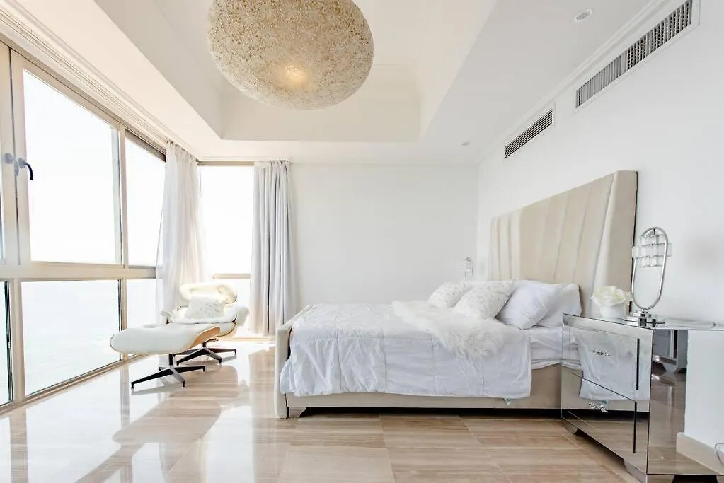 Habitacion Privada Con Vista Al Mar Ambar, Malecon Santo Domingo Apartment